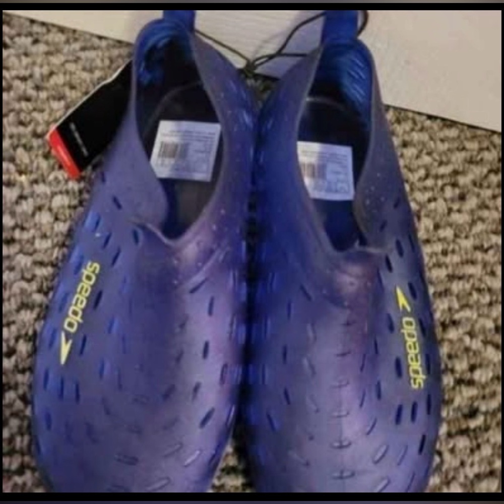 Speedo Jelly Shoes size 1